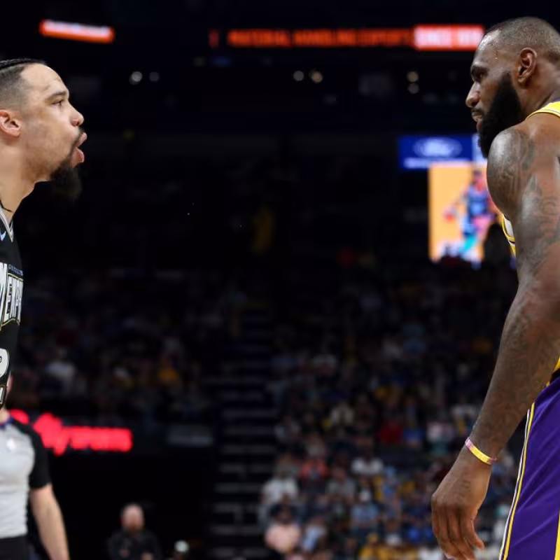 Dillon Brooks y LeBron James