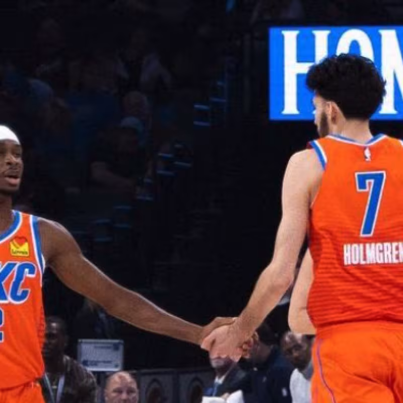 Shai Gilgeous Alexander y Chet Holmgren, estrellas de OKC.