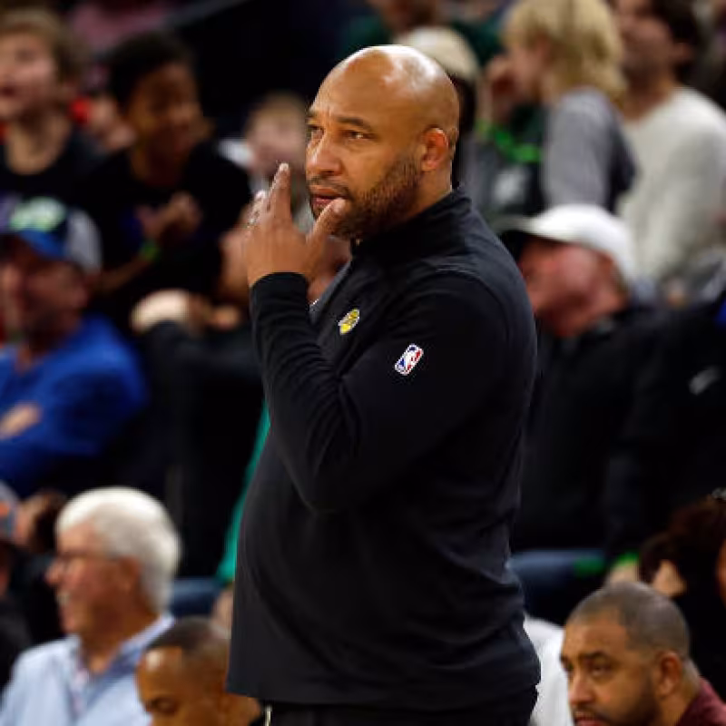 Darvin Ham, técnico de Lakers. Foto: gettyimages