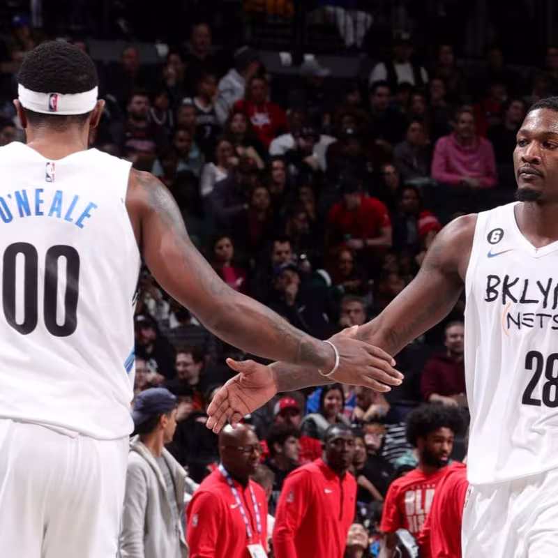 Royce O'Neale y Dorian Finney-Smith