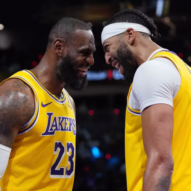 LeBron James y Anthony Davis