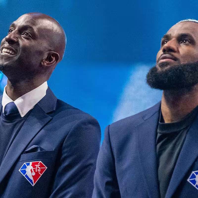 Kevin Garnett y LeBron James