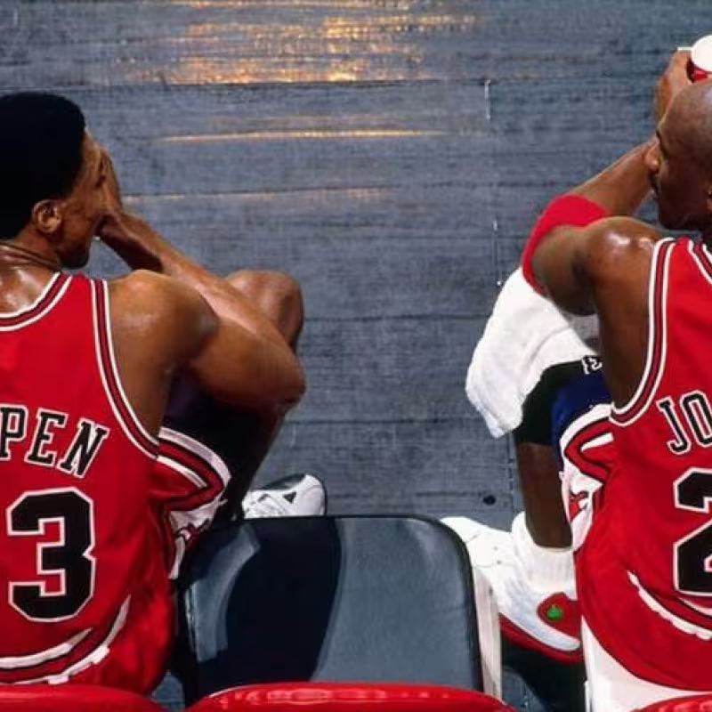 Michael Jordan y Scottie Pippen, leyendas de Chicago Bulls.