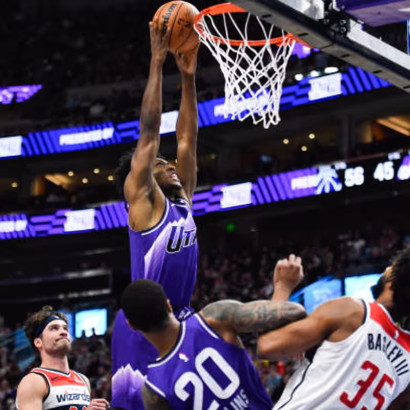 Collin Sexton, doble alley-hoop. Foto: gettyimages