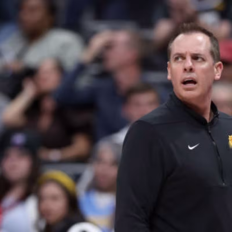 Frank Vogel, entrenador de Phoenix Suns.