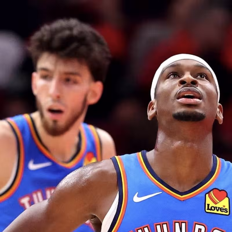 Chet Holmgren, junto a Shai Gilgeous-Alexander, estrellas de OKC.