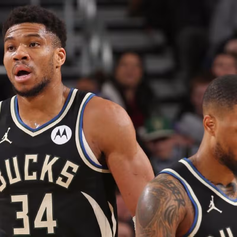 Giannis Antetokounmpo y Damian Lillard
