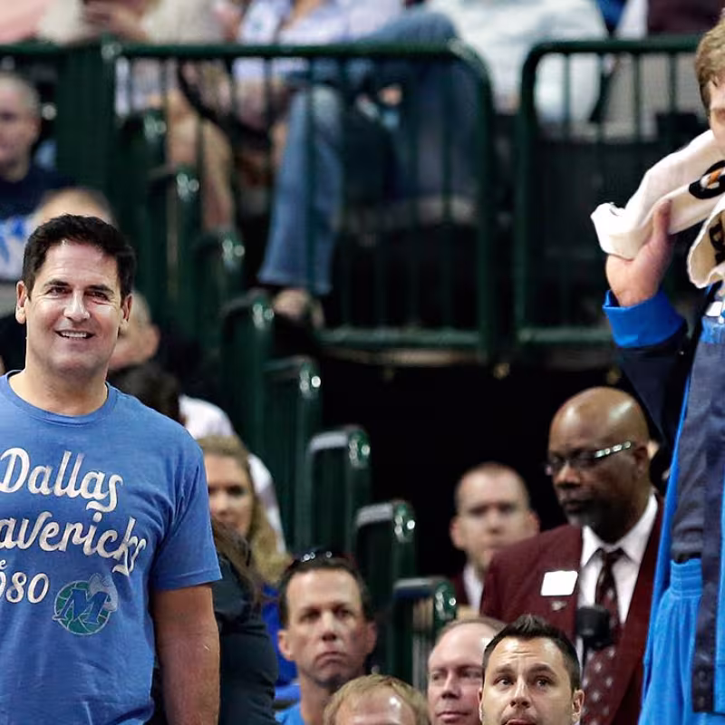 Mark Cuban y Dirk Nowitzki