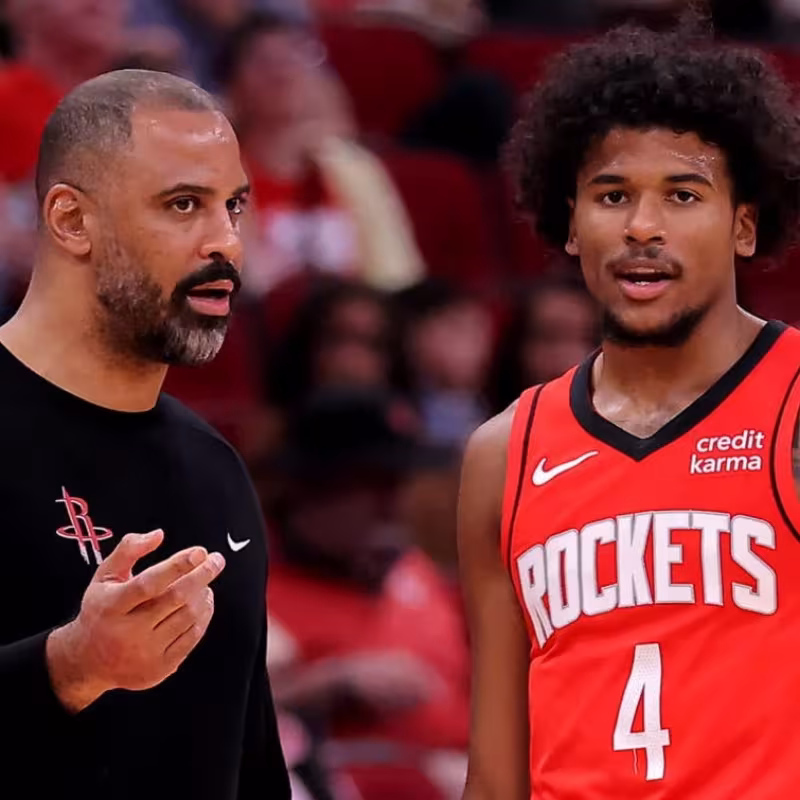 Ime Udoka y Jalen Green, entrenador y jugador de Houston Rockets.