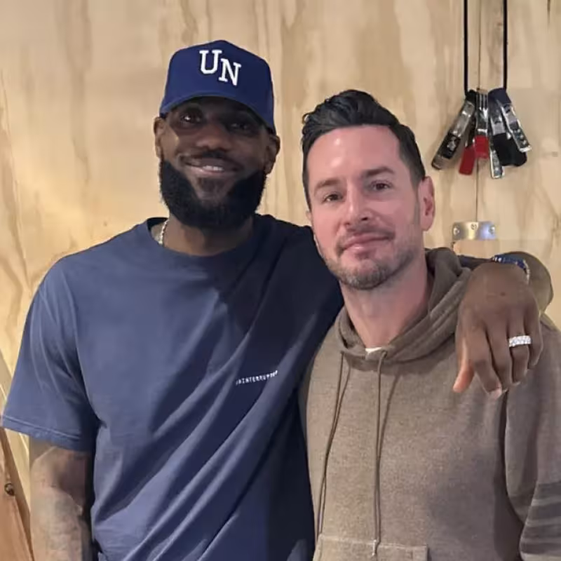 JJ Redick, junto a LeBron James. 