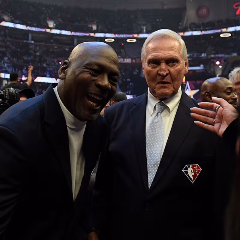 Michael Jordan y Jerry West