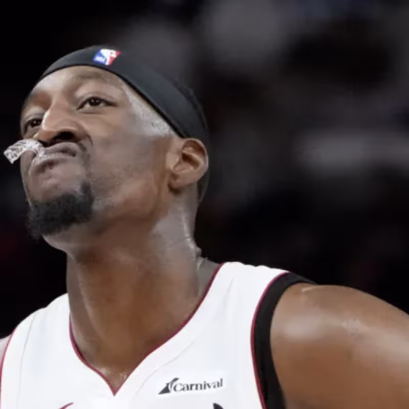 Bam Adebayo, estrella de Miami Heat. 
