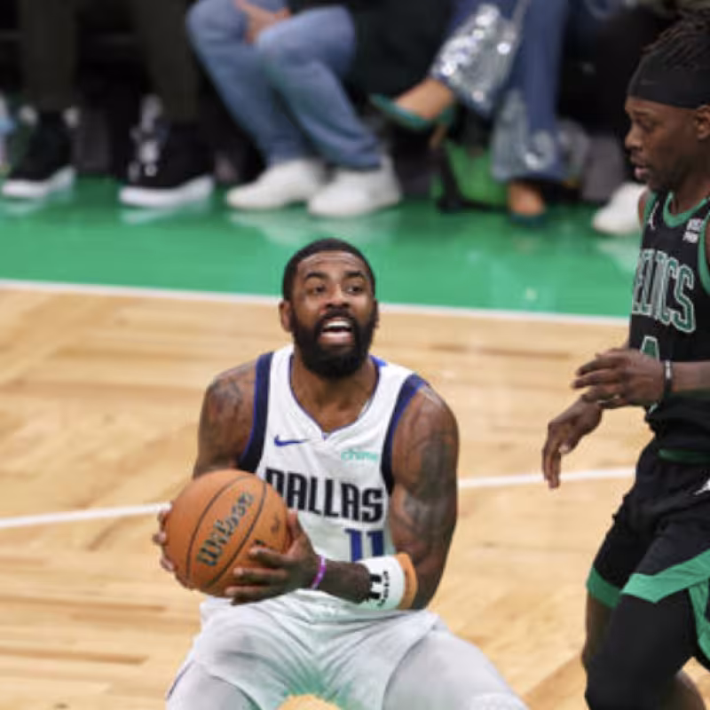 Kyrie Irving, estrella de Dallas Mavericks. 