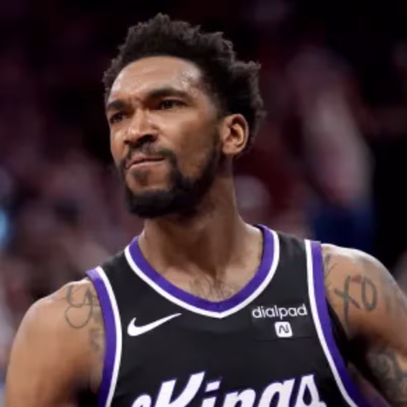 Malik Monk seguirá jugando en el equipo californiano