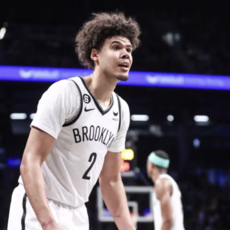Cameron Johnson, jugador pretendido por Lakers y Warriors.