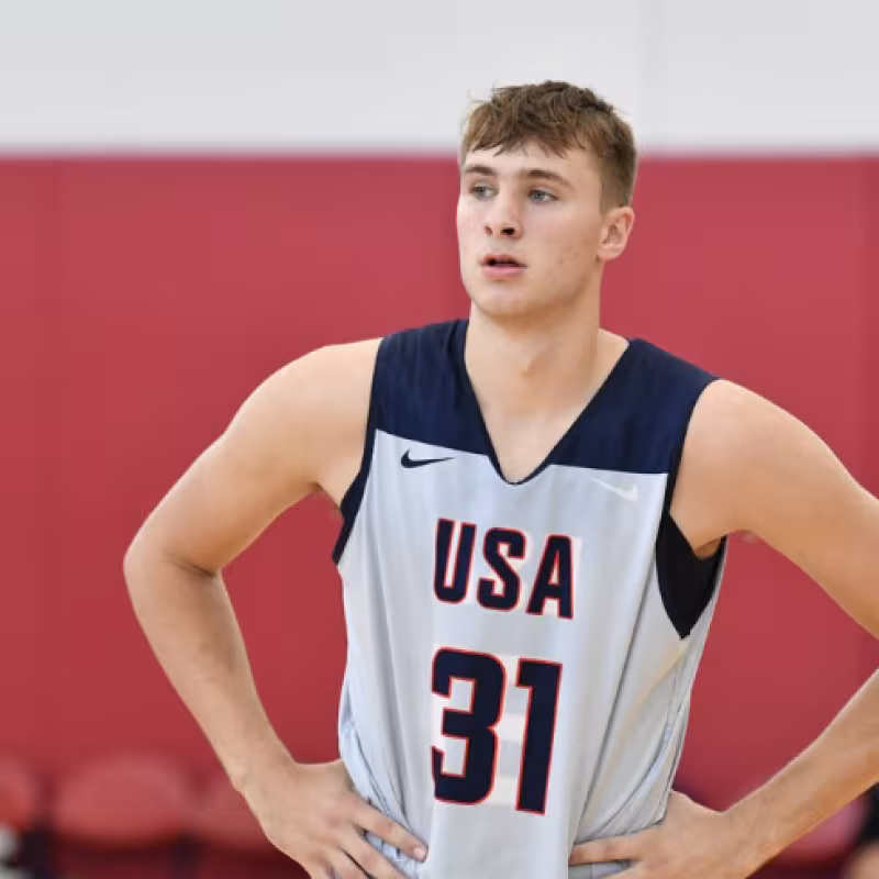 Cooper Flagg, with Team USA; favorite for the next number 1 of the Draft.