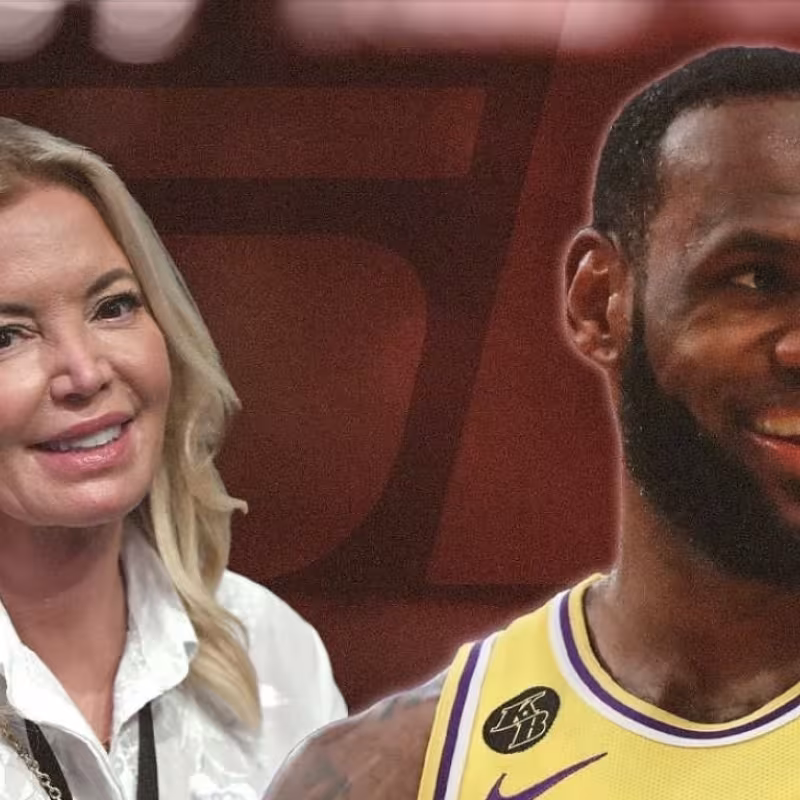 Jeanie Buss, junto a LeBron James, dueña y estrella de Los Angeles Lakers. 
