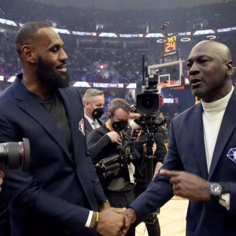 LeBron James y Michael Jordan, ¿los 2 mejores de la historia de la NBA?