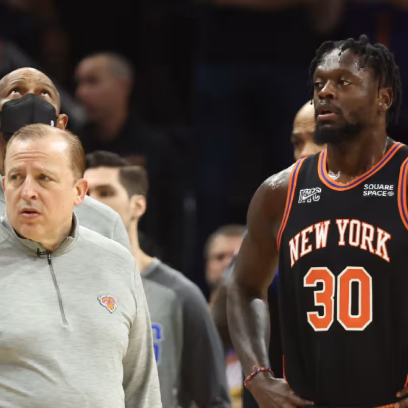 Tom Thibodeau está pensando poner de center a Julius Randle.