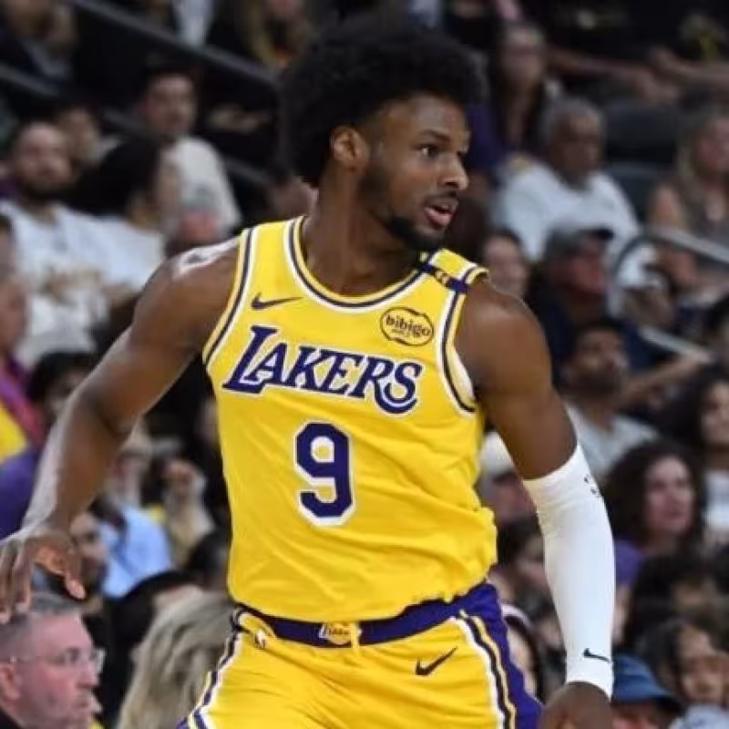 Bronny James, player of the Los Angeles Lakers.