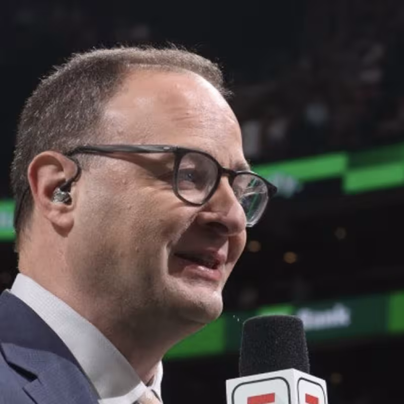 ESPN busca sustituto de Adrian Wojnarowksi.