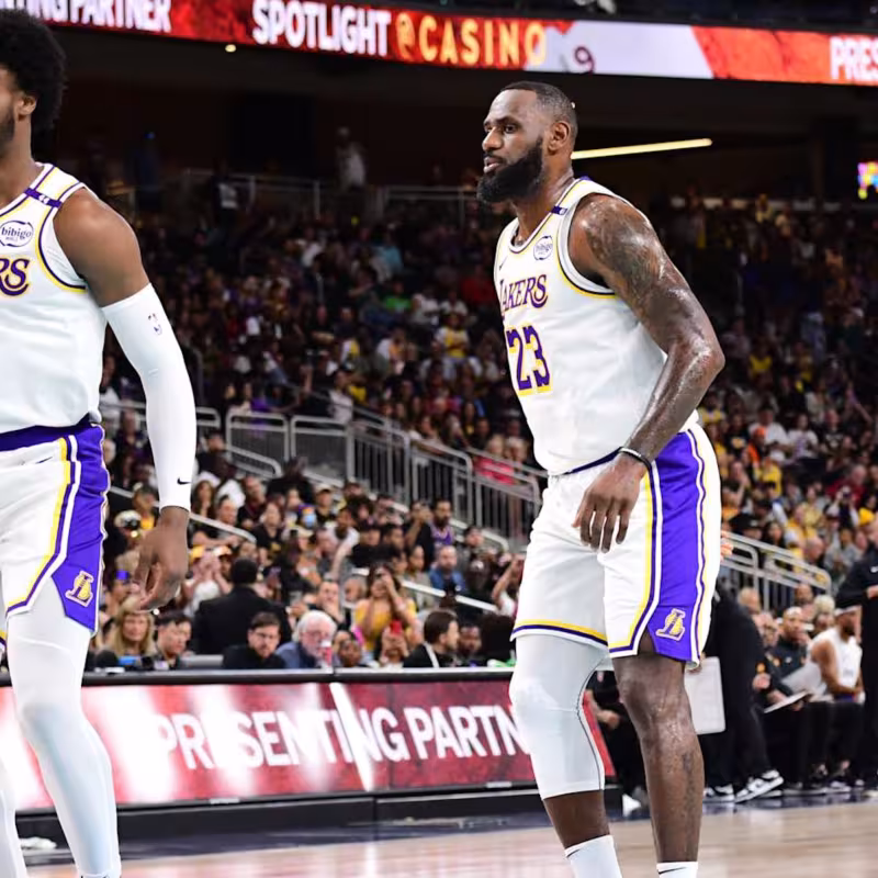 Bronny y LeBron James