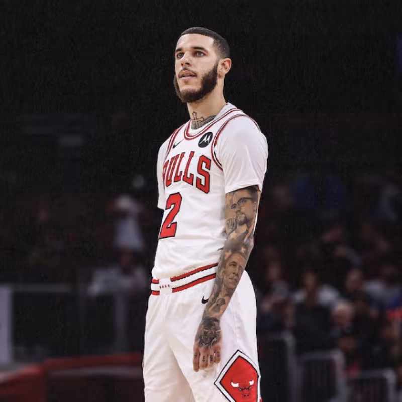 Lonzo Ball, star of the Chicago Bulls, finally returns to the courts.