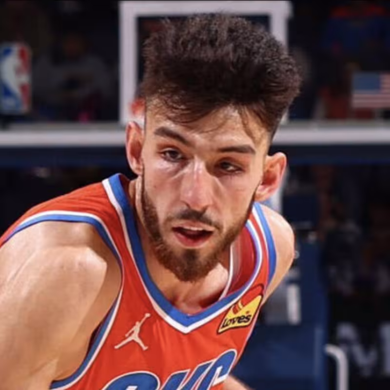 Chet Holmgren salió lesionado ante los Warriors. 