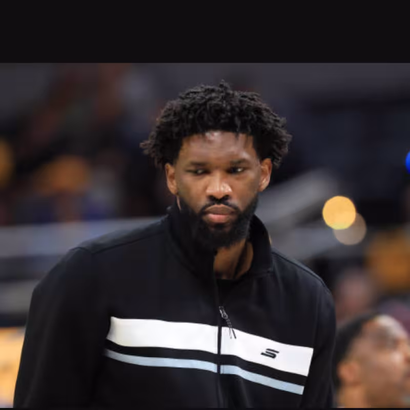 Joel Embiid attacks a journalist. Photo: gettyimages