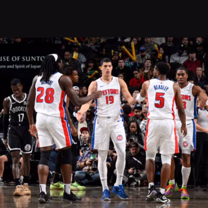 Detroit Pistons, by subway. Photo: gettyimages