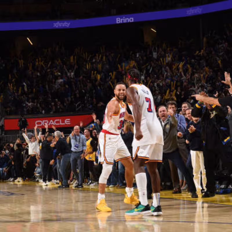Stephen Curry leads the Warriors. Photo: gettyimages.