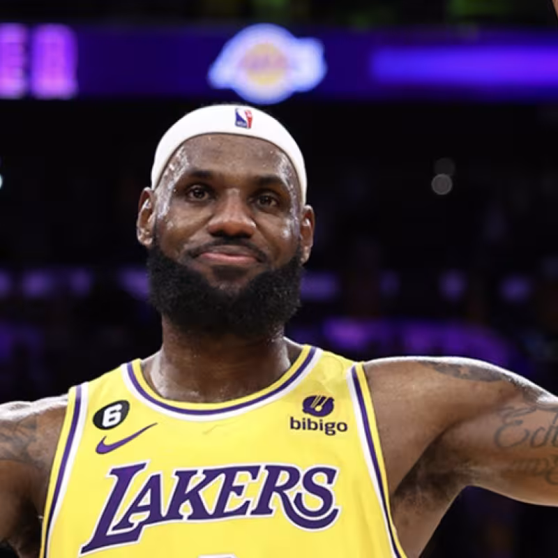 LeBron James, star of the Los Angeles Lakers, fails to make a three-pointer.