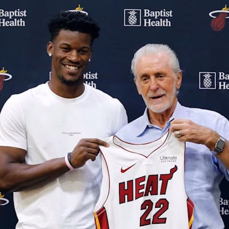 Jimmy Butler y Pat Riley
