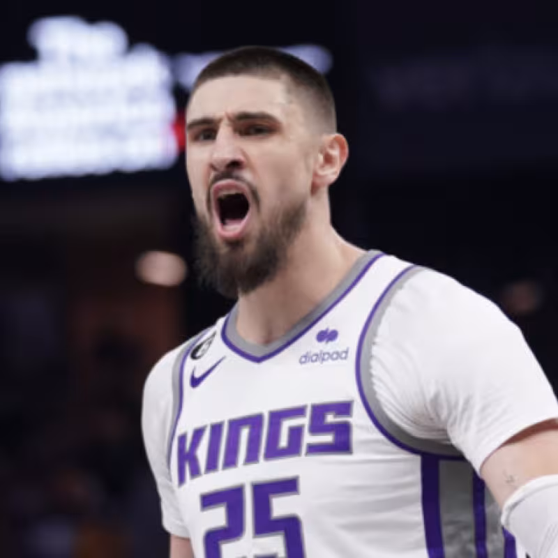 Alex Len, nuevo jugador de Los Angeles Lakers. 