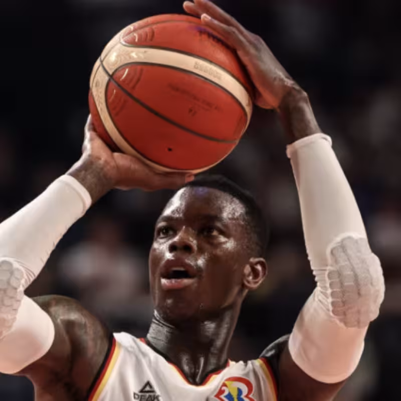 Dennis Schroder, nuevo jugador de Detroit Pistons. 
