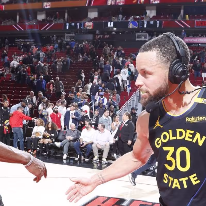 Jimmy Butler y Stephen Curry