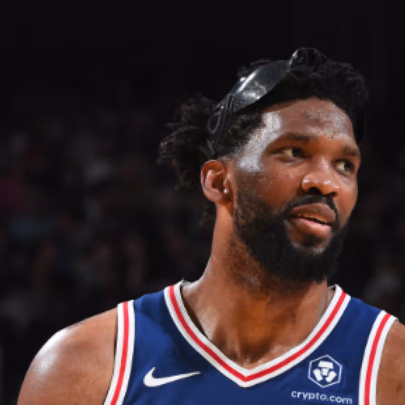 Joel Embiid, estrella de los Sixers. 