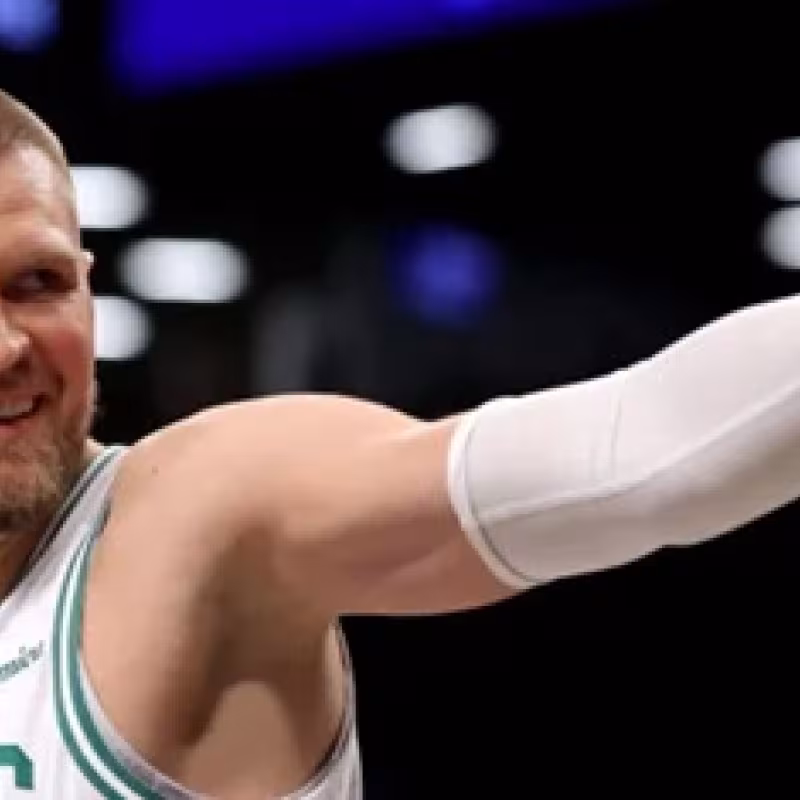 Kristaps Porzingis, jugador de Boston Celtics.