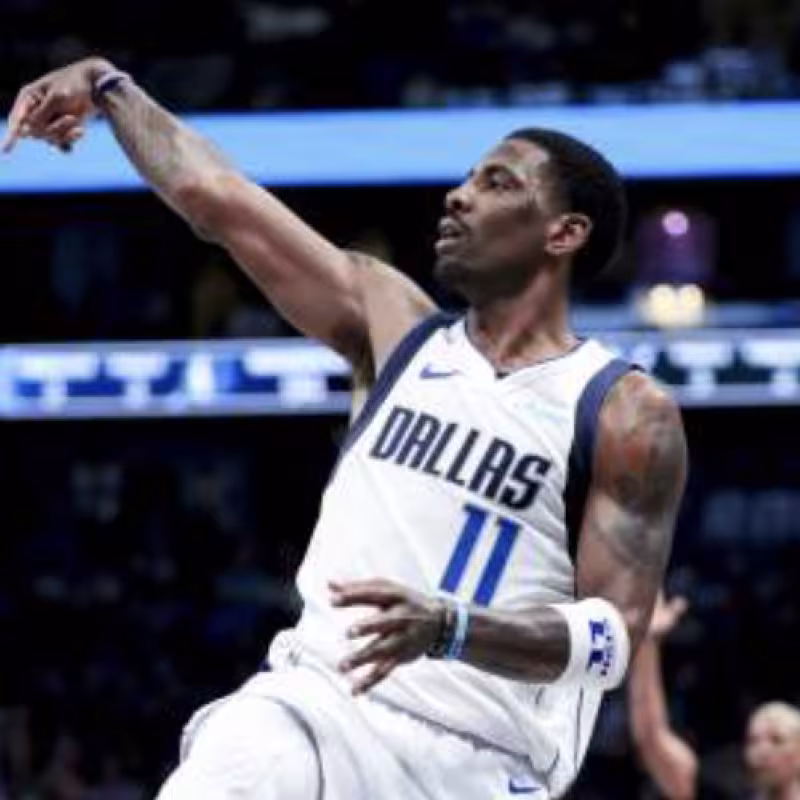 Kyrie Irving recibió un precioso mensaje público de Nico Harrison.