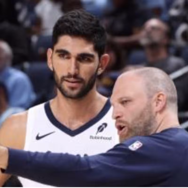 Taylor Jenkins ha dejado de ser el entrenador de Memphis Grizzlies. 