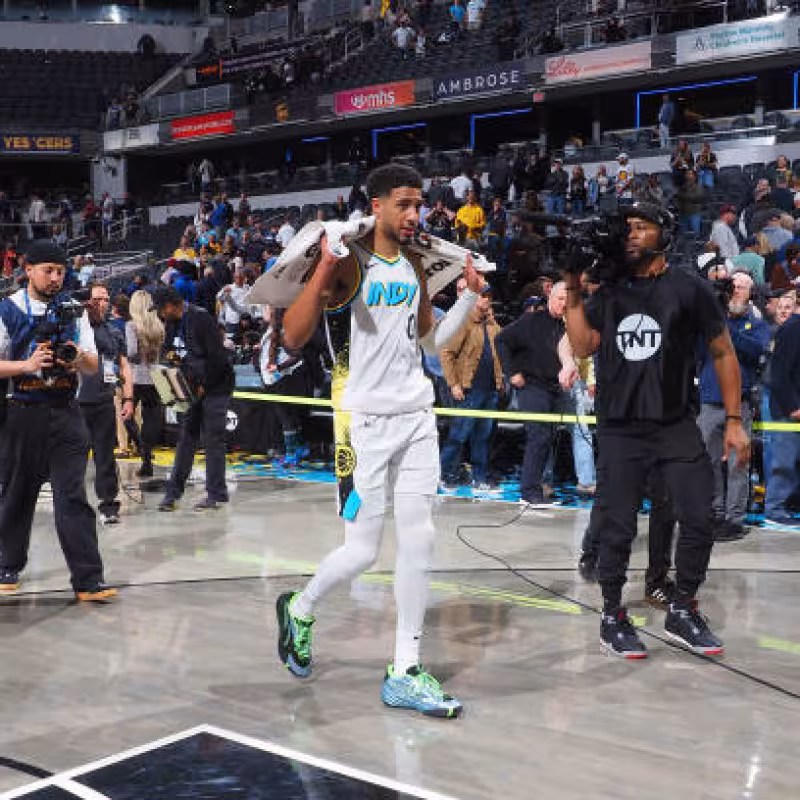 Tyrese Haliburton, tiro ganador. Foto: gettyimages