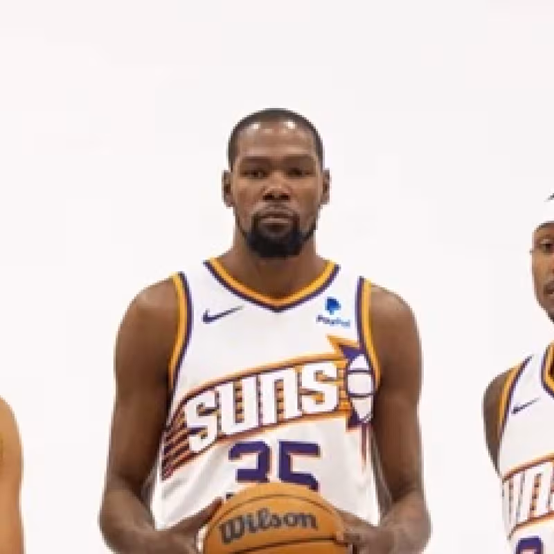 Devin Booker, Kevin Durant y Bradley Beal.