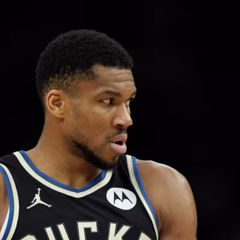 Giannis Antetokounmpo, pretendido por media NBA.