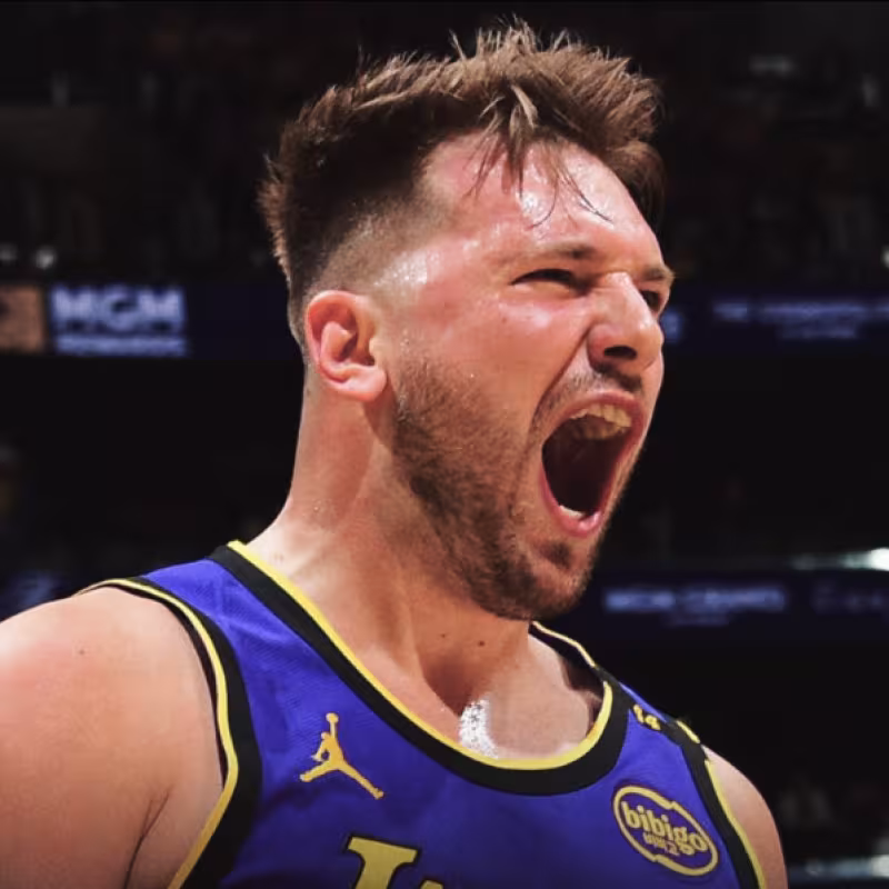 Luka Doncic destrozó a Dallas Mavericks en su regreso.