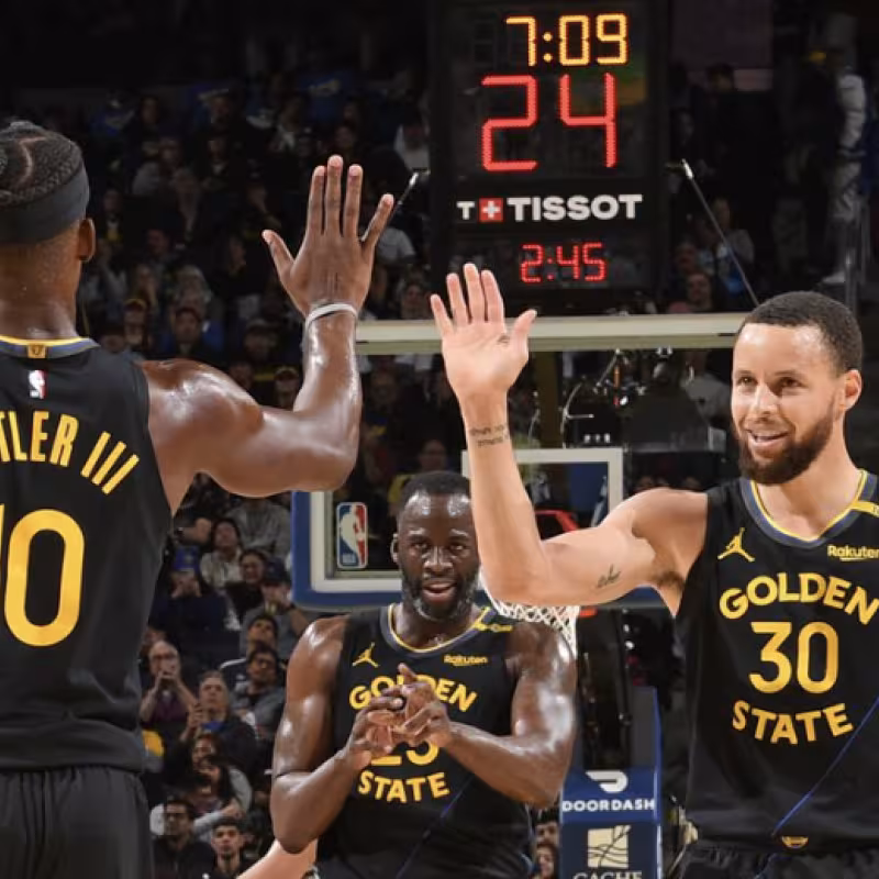 Stephen Curry believes he can win the ring with Jimmy Butler.