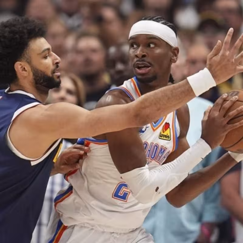 Shai Gilgeous-Alexander defended by his compatriot Jamal Murray