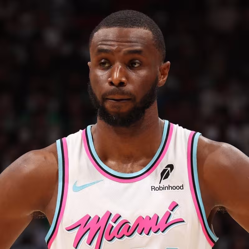 Andrew Wiggins ha tenido un final de temporada 2024-25 complicado con Miami Heat