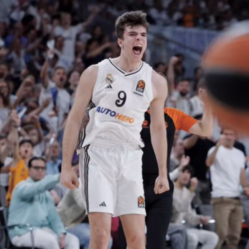 Hugo González chosen by Boston Celtics.