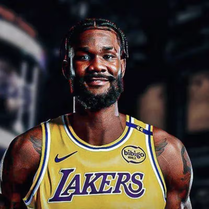 Deandre Ayton, nuevo jugador de Los Angeles Lakers. 