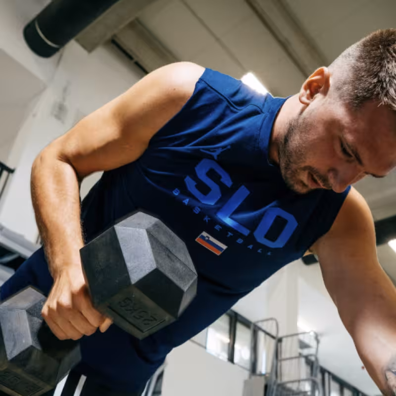 Luka Doncic, poniéndose mazas este verano. 
